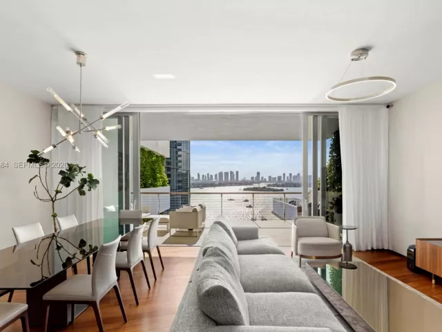 2-bedroom condo for sale in Miami Beach - 1300 Monad Ter 11C - MondialRealty