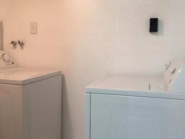 Home for sale at 629 SE 4th Avenue - photo 6767702