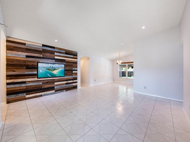 Home for sale at 5340 SW 115th Avenue - photo 6493433