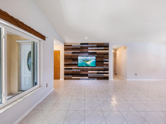 Home for sale at 5340 SW 115th Avenue - photo 6493434