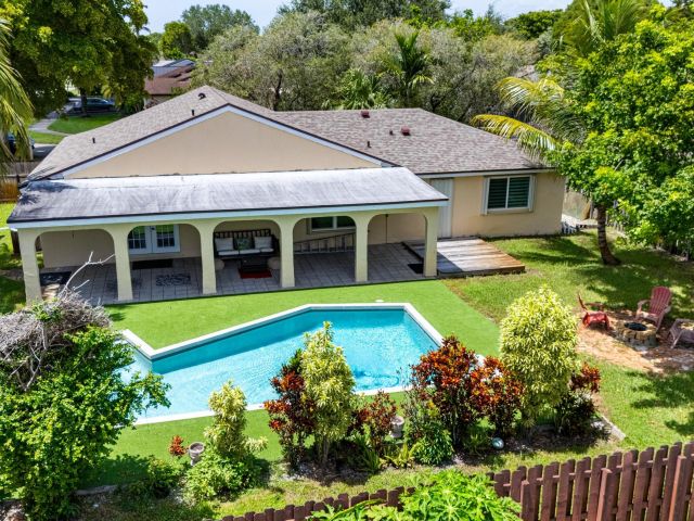 Home for sale at 5340 SW 115th Avenue - photo 6493442