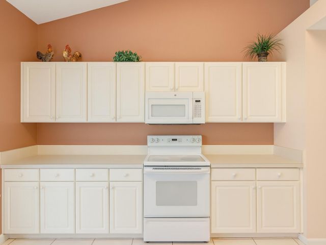 Home for sale at 182 SW 164th Avenue - photo 6491088