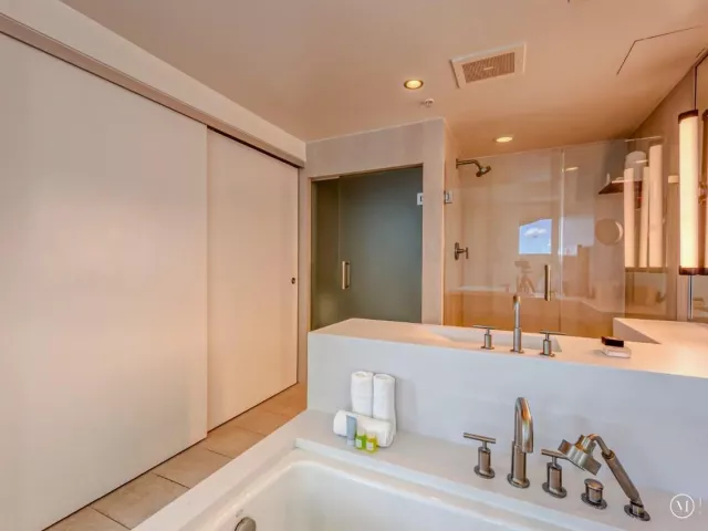 2-bedroom condo for rent in Fort Lauderdale - 3101 Bayshore Drive 1409 - MondialRealty