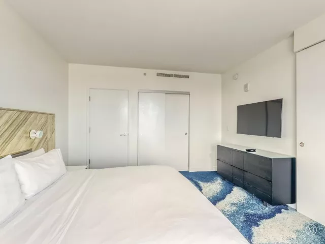 2-bedroom condo for rent in Fort Lauderdale - 3101 Bayshore Drive 1409 - MondialRealty
