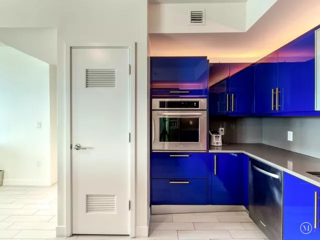 2-bedroom condo for rent in Fort Lauderdale - 3101 Bayshore Drive 1409 - MondialRealty