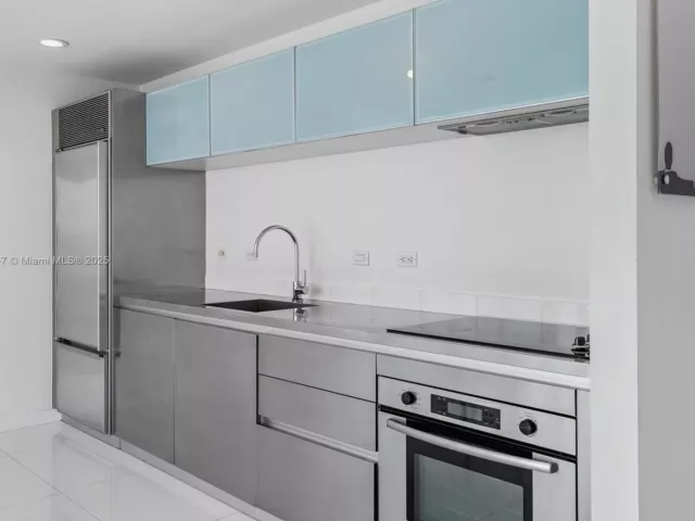 Apartment for sale  Unit #3106 - photo 6475018