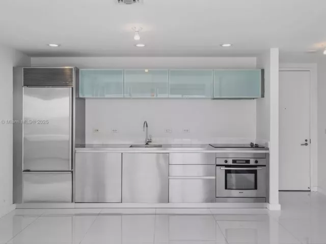 Apartment for sale  Unit #3106 - photo 6475019