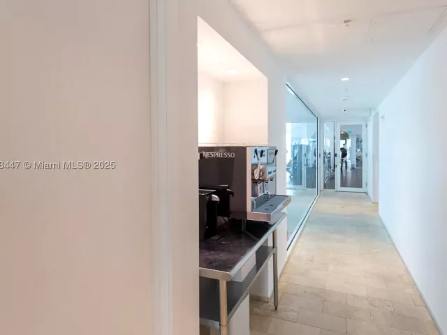 2-bedroom condo for sale in Miami - 1040 Biscayne Blvd 3106 - MondialRealty