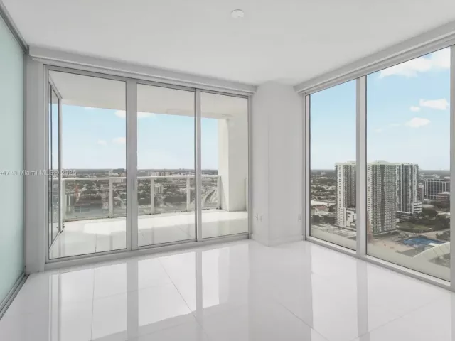 Apartment for sale  Unit #3106 - photo 6475012