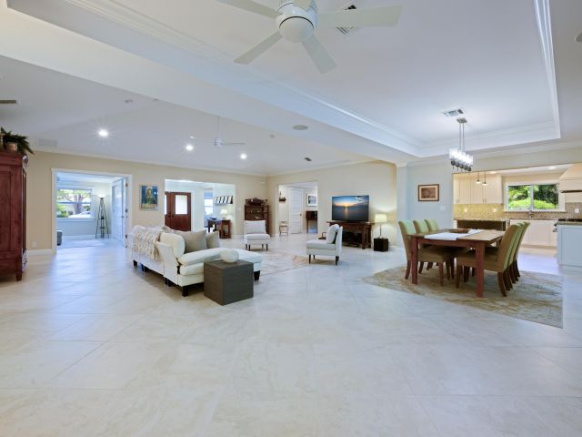 Home for sale at 4535 Oak Tree Court - photo 6532802