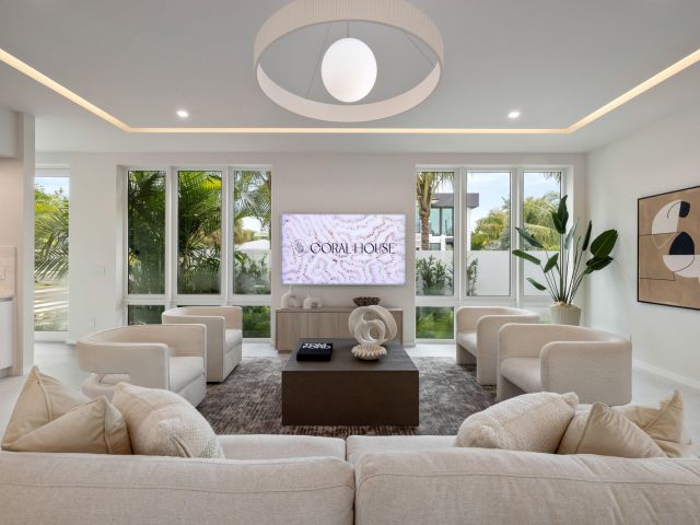 Home for sale at 800 Bond Way - photo 6505220