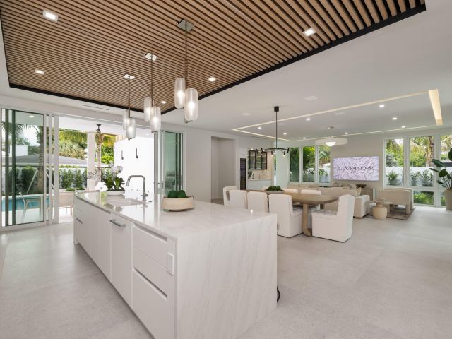 Home for sale at 800 Bond Way - photo 6505225