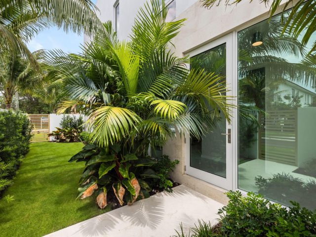 Home for sale at 800 Bond Way - photo 6505231