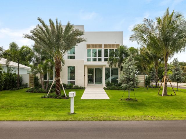 Home for sale at 800 Bond Way - photo 6505233