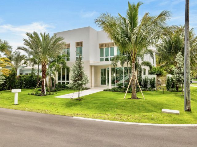 Home for sale at 800 Bond Way - photo 6505234