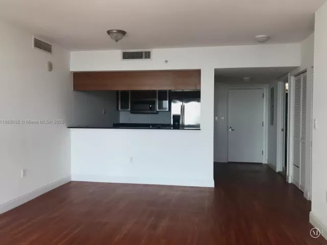 Apartment for sale  Unit #3910 - photo 6488270