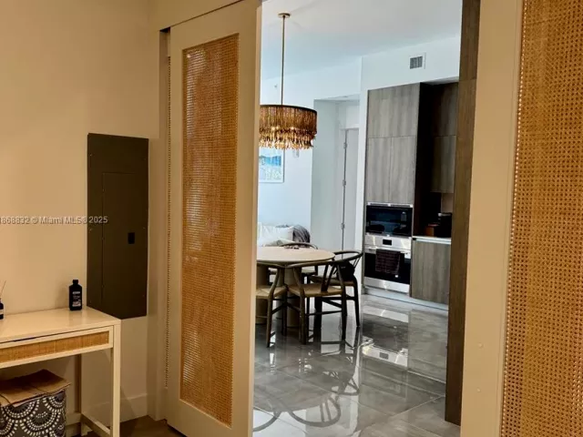 2-bedroom condo for rent in Sunny Isles Beach - 17550 Collins Ave 402 - MondialRealty