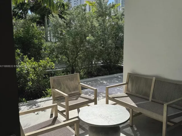 2-bedroom condo for rent in Sunny Isles Beach - 17550 Collins Ave 402 - MondialRealty