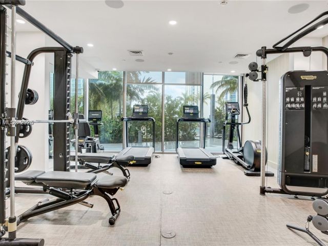 Apartment for rent  Unit #402 - photo 6477191