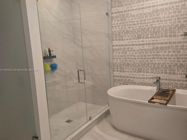 Apartment for rent  Unit #402 - photo 6477200