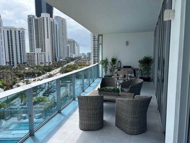 Apartment for rent  Unit #804 - photo 6477180