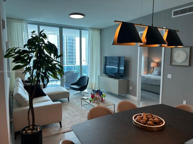 Apartment for rent  Unit #804 - photo 6477186