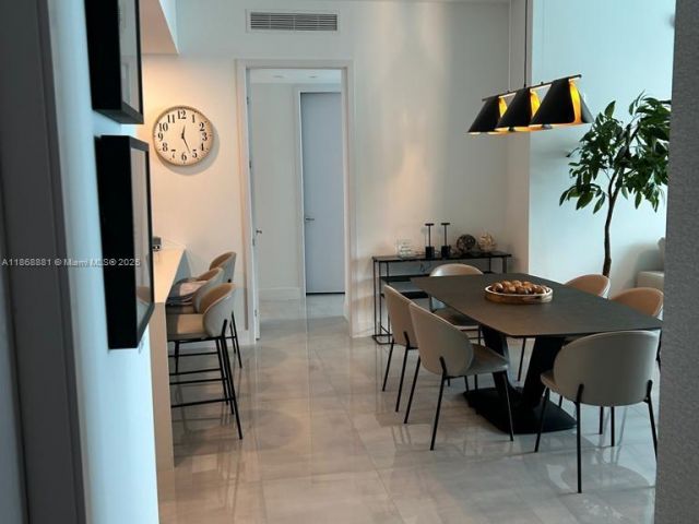 Apartment for rent  Unit #804 - photo 6477188