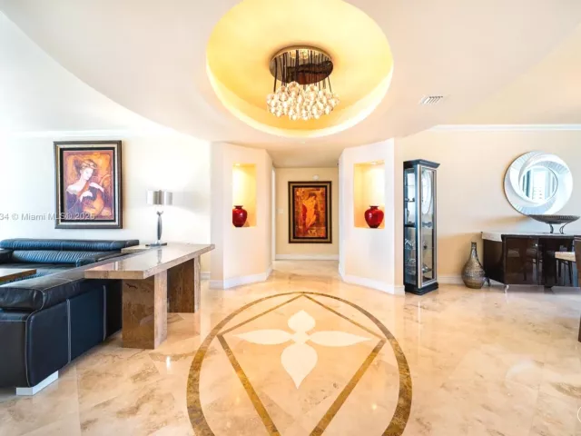 3-bedroom condo for rent in Sunny Isles Beach - 19111 Collins Ave 704 - MondialRealty