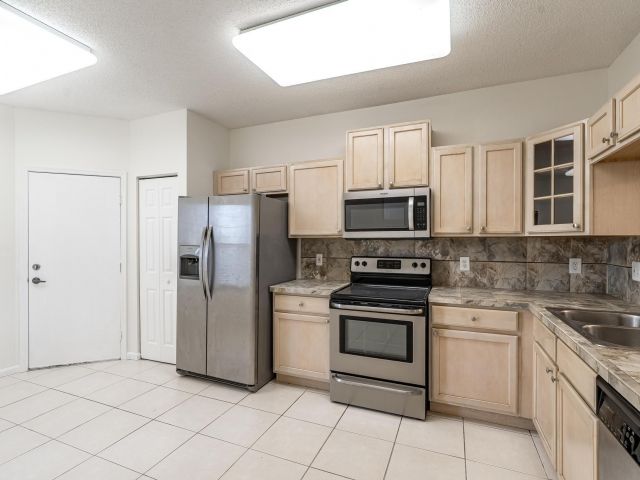 Home for rent at 8271 Via Serena - photo 6572126