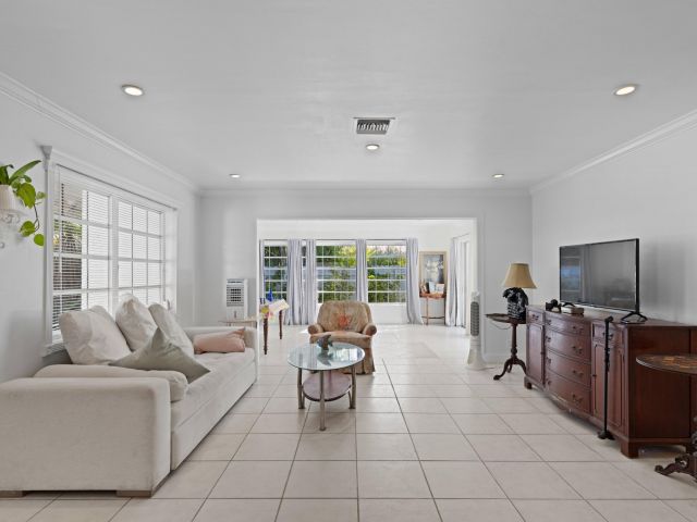 Home for sale at 208 34th Street - photo 6506347