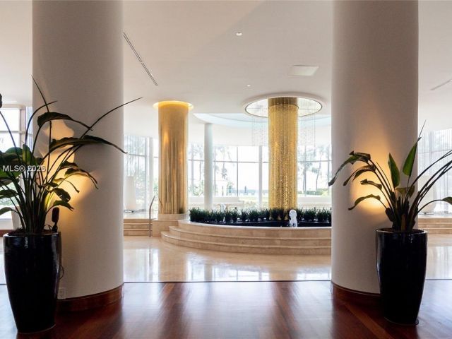 Apartment for rent  Unit #811 - photo 6479822