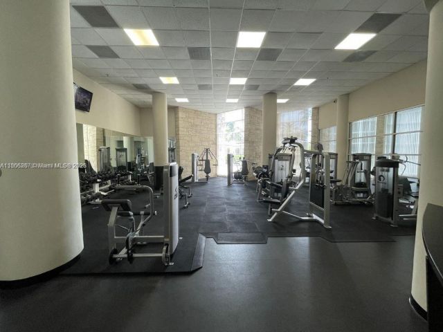 Apartment for rent  Unit #811 - photo 6479826