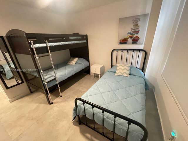 Apartment for rent  Unit #811 - photo 6479830