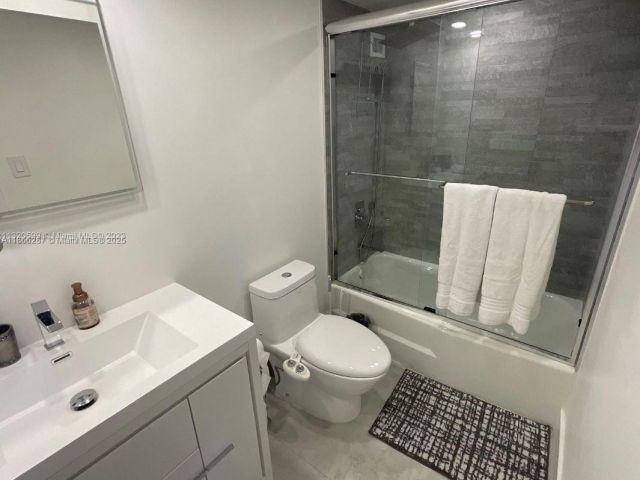 Apartment for rent  Unit #811 - photo 6479832