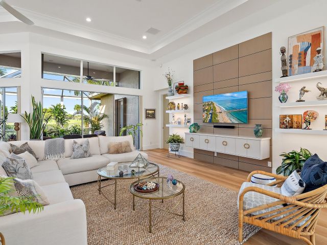 Home for sale at 9004 Lakes Boulevard - photo 6506943