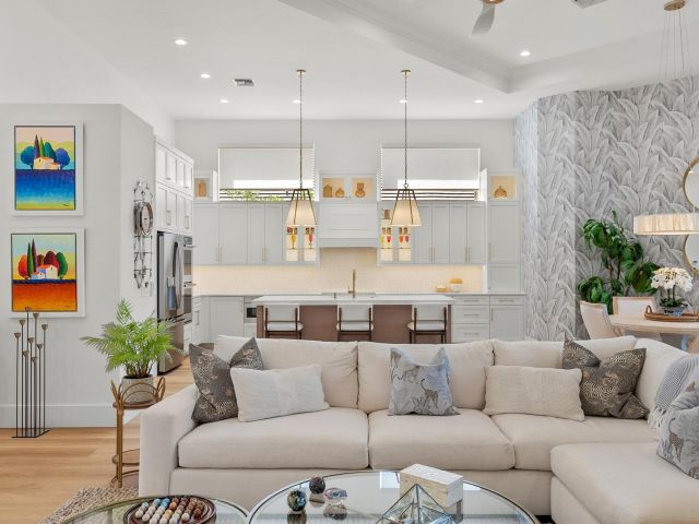 Home for sale at 9004 Lakes Boulevard - photo 6542846