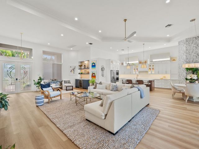 Home for sale at 9004 Lakes Boulevard - photo 6542847