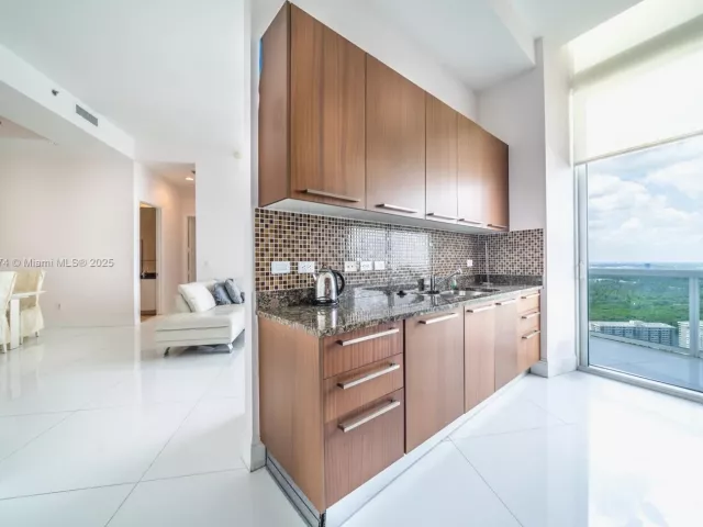2-bedroom condo for sale in Sunny Isles Beach - 16001 Collins Ave 4305 - MondialRealty