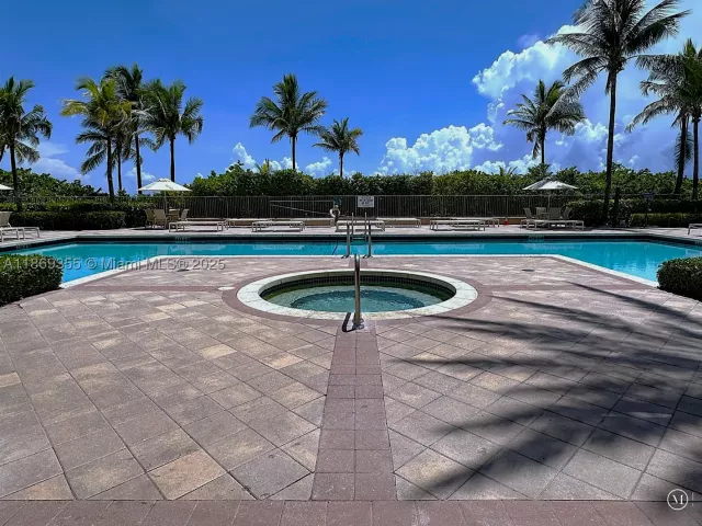 2-bedroom condo for rent in Hallandale Beach - 2080 S OCEAN DRIVE PH3 - MondialRealty