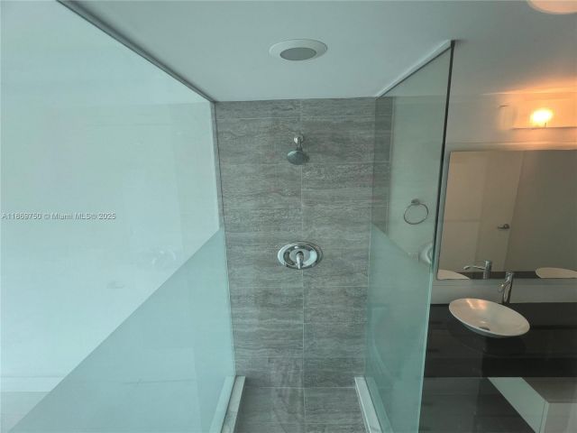 Apartment for sale  Unit #3803 - photo 6999167