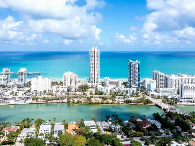 1-bedroom condo for rent in Miami Beach - 6365 Collins Ave(AVAIL 04/05/2026) 3010 - MondialRealty