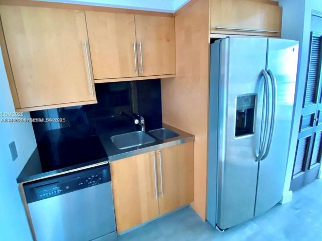 Apartment for rent  Unit #3010 - photo 7292762