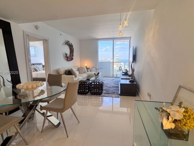 Apartment for rent  Unit #3010 - photo 7292766