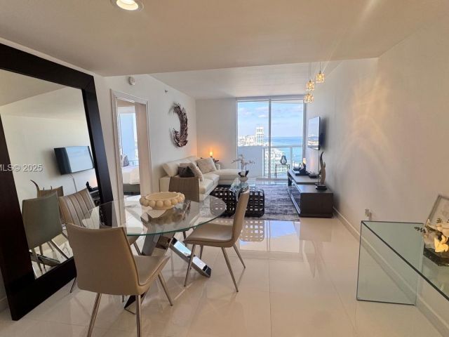 Apartment for rent  Unit #3010 - photo 7292767