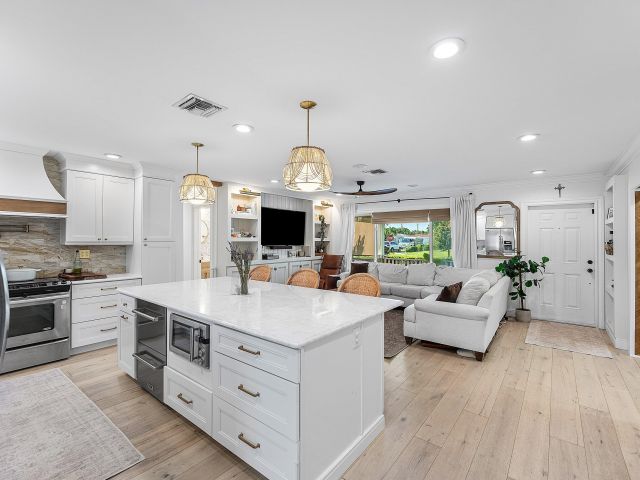 Home for sale at 499 NE 28th Road - photo 6503383