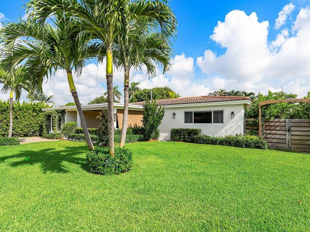 Home for sale at 499 NE 28th Road - photo 6503391