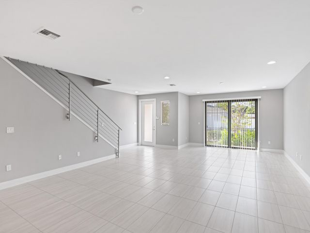 Home for rent at 3748 N Lambert Avenue N - photo 6506901