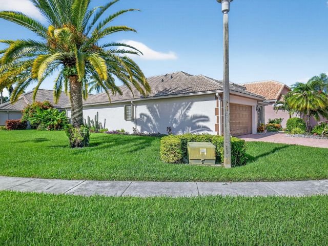 Home for sale at 7519 Eagle Point Drive - photo 6540091