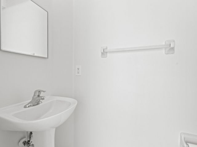 Home for rent at 1214 Sweet Violet Court - photo 6713897