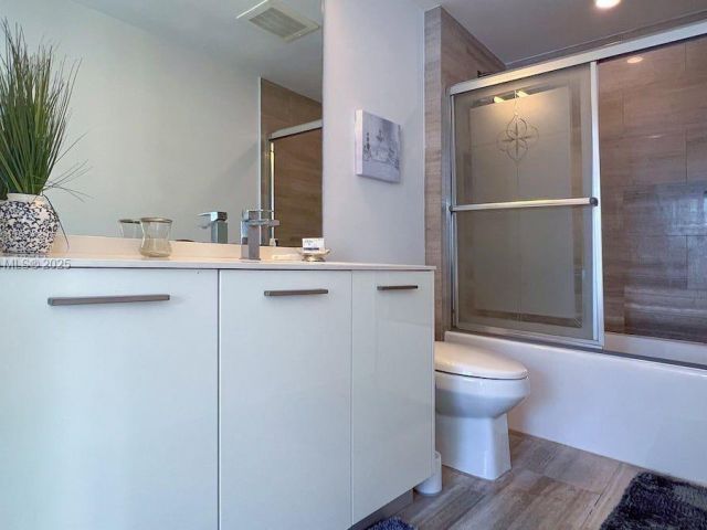 Apartment for sale  Unit #3007 - photo 6487017